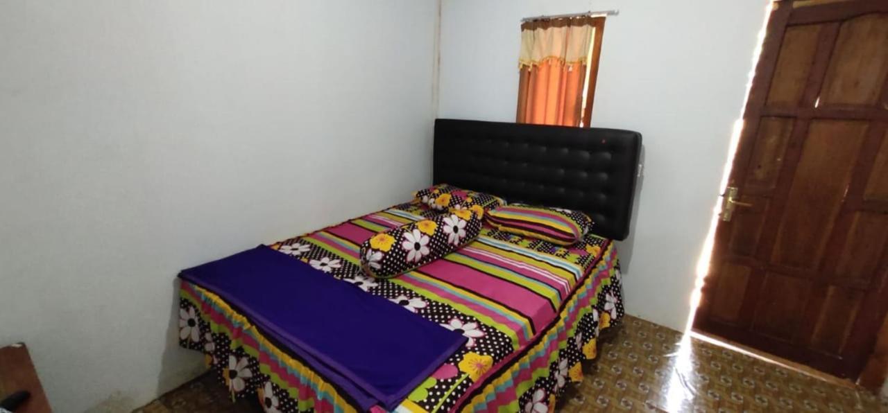 Hotel Limasan Mbah Darmo Tepus Exterior foto